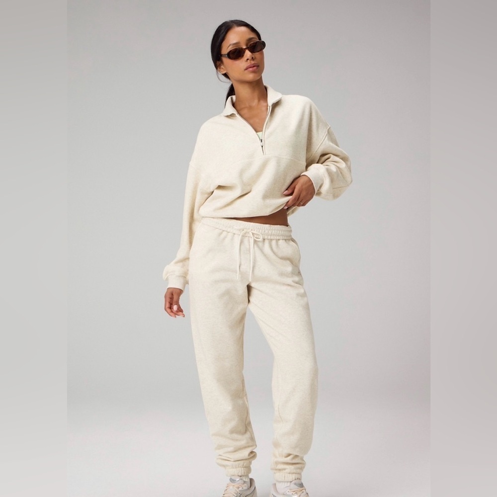 Fabletics Cozy Fleece Go-To Sweatpants Bone Heather S - Picture 2 of 6